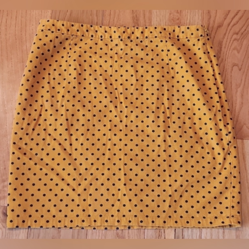 VINTAGE GAP SKIRT WITH GOLD AND NAVY BLUE POLKA DOTS | SIZE 12